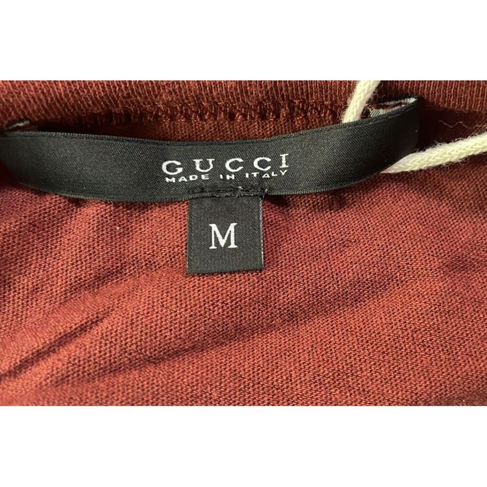 Gucci GG Kefia Print Round Neck T-Shirt in Maroon Cotton - Picture 6 of 12